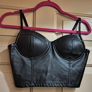 NWOT Woman's Black Iris Crop Top, Size Medium